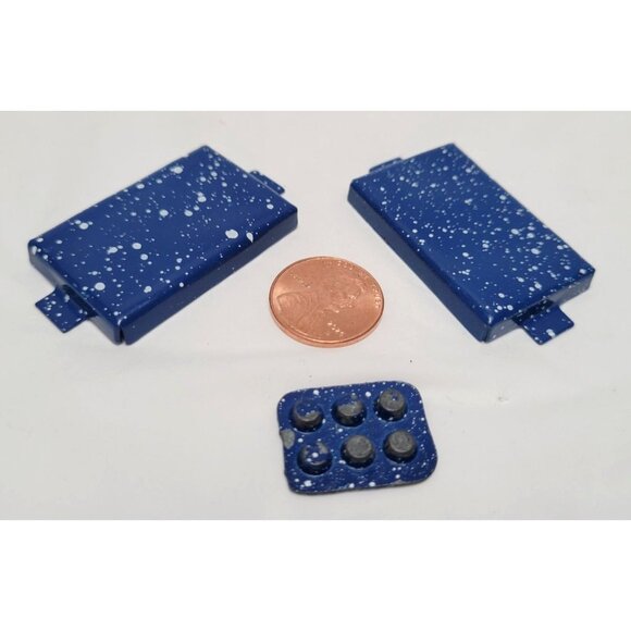 Vintage Lot of 22 Miniature Blue Enamel Speckled Design Dollhouse Kitchenware - Picture 9 of 9